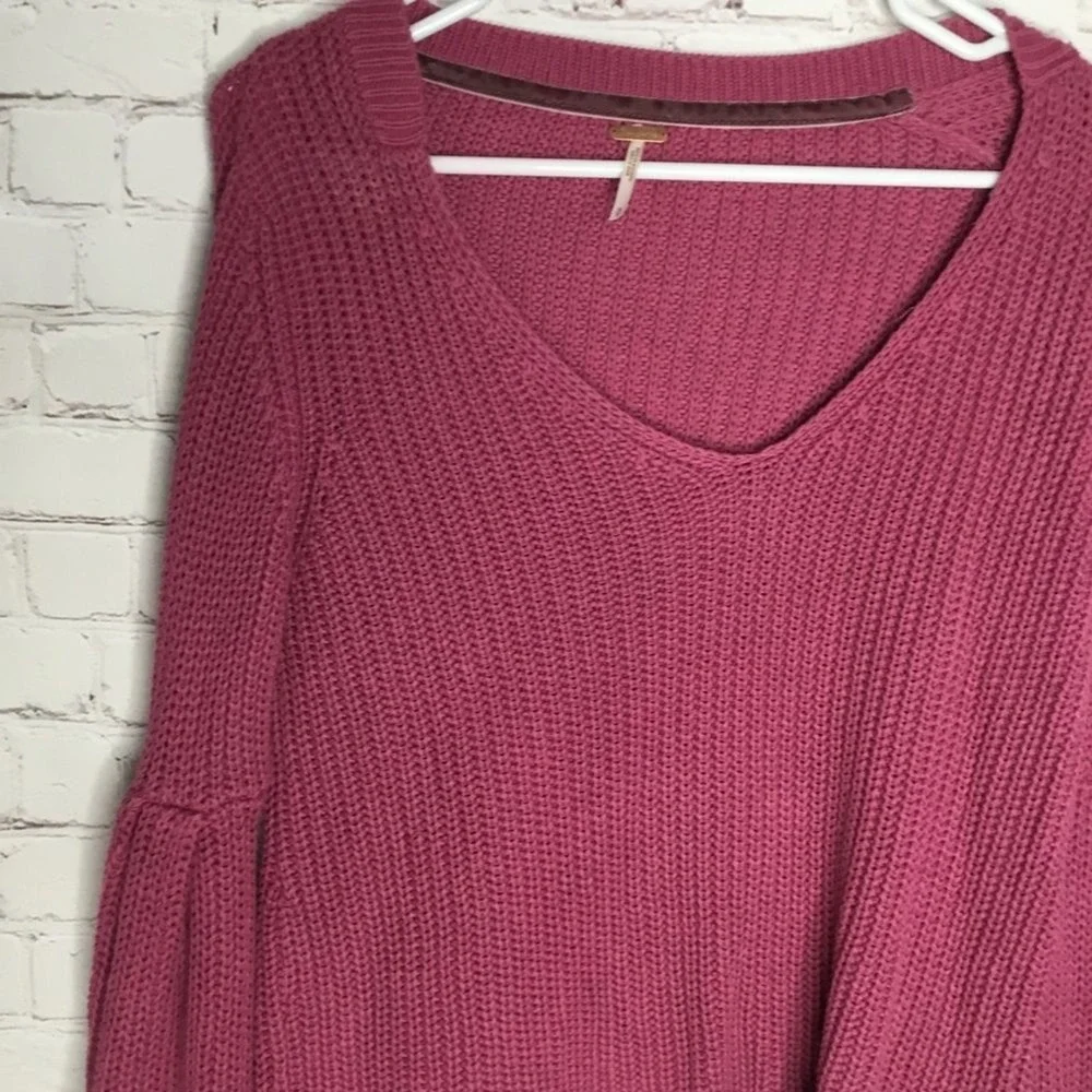 Free People Pink Knit Damsel Knitted Flare Bell Sl V-Neck Sweater Women SP China